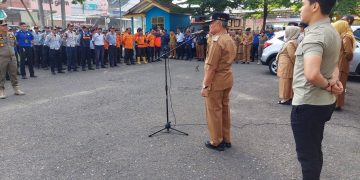 Wawako Solok Pimpin Apel di Halaman Kantor Satpol PP