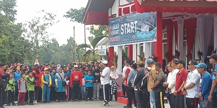 Meriahkan HUT Kebupaten Mentawai ke 26 Tahun, Pemkab Mentawai Gelar Jalan Santai