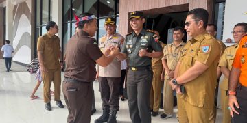Dandim 0319 Mentawai bersama Unsur Forkopimda Sambut Kedatangan Kejari Mentawai yang Baru 