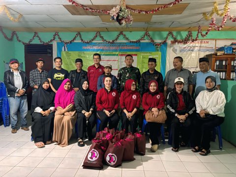 Bukti Perempuan Berdaya dan Mengabdi untuk Negeri, WFI Salurkan Bantuan untuk Korban Bencana di Kab. Solok