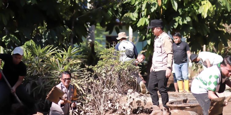 Pastikan Penanganan Pasca Banjir Berjalan Cepat, Wako dan Wawako Solok Turun Langsung ke Lapangan