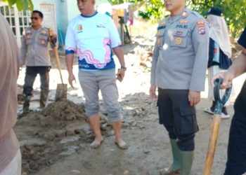 Dispora Kota Solok Mengerahkan 30 Orang Pegawainya untuk Membantu Penanganan Bencana Banjir