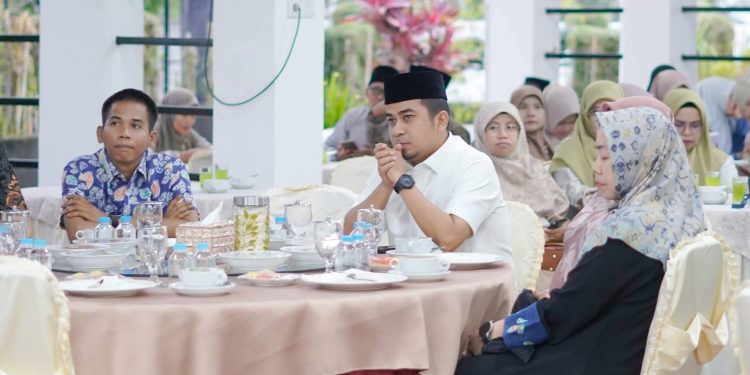 Wako Ramadhani Berbuka Puasa Bersama Sekaligus Silaturahmi dengan Jajaran Insan Pendidikan se-Kota Solok
