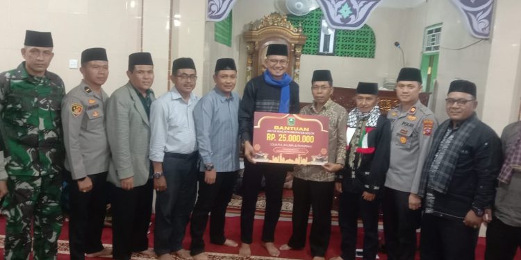 Tim III TSR Kab. Solok yang Dipimpin Ketua DPRD Ivoni Munir Kunjungi Masjid Al – Ikhlas