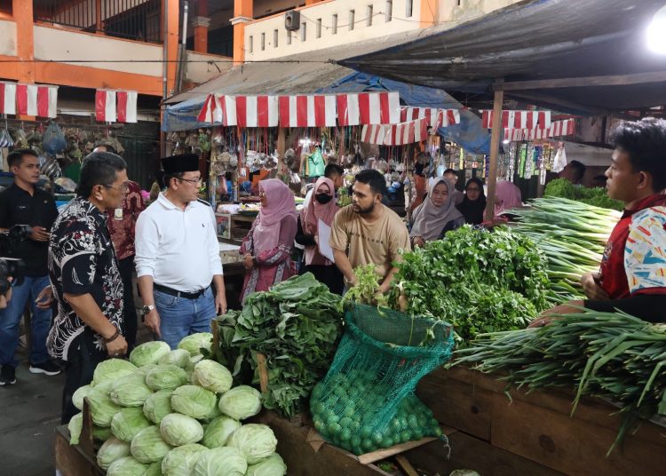 Wali Kota Payakumbuh Bersama Wakil Wali Kota Sidak ke Pasar Tradisional Ibuah 