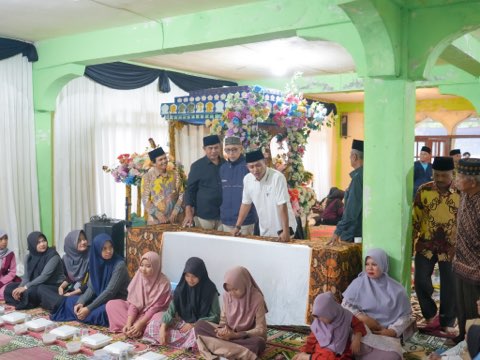 Bupati Solok Buka Puasa Bersama di Masjid Istiqomah Nagari Sungai Janiah