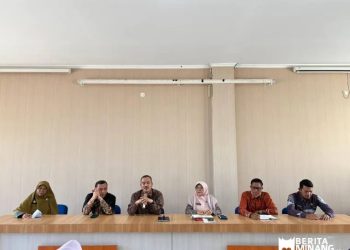 Dinas Pendidikan Payakumbuh Serahkan Perjanjian Kinerja dan Apresiasi Guru Purna Bakti Tahun 2026