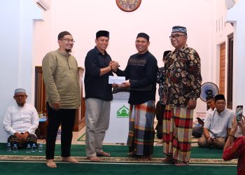 Wali Kota Bersama Wakil Wali Kota Payakumbuh Pmpin Langsung Kunjungan TSR Pemko Payakumbuh ke Masjid Darul Hikmah