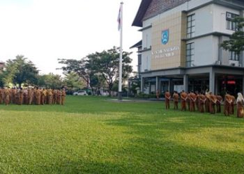 Sekda Payakumbuh Ajak Seluruh ASN Terapkan Pola Hidup Hemat Energi dan Disiplin Dalam Pengelolaan Sampah