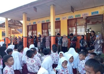 Puskesmas Sundatar dan perwakilan Dinas Pertanian Pasaman Kunjungi SD 01 Salibawan