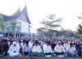 Ribuan Jamaah Padati Halaman Balai Kota Payakumbuh Untuk Melaksanakan Salat Idul Adha 1447 Hijriah