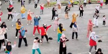 Rutinitas Senam Pagi di Stadion Tuanku Tabiang Dipadati SKPD dan Masyarakat Kabupaten Solok
