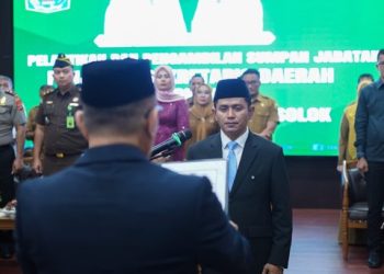 Pemkab Solok Laksanakan Pelantikan dan Pengambilan Sumpah Jabatan Penjabat Sekretaris Daerah