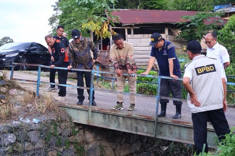 Wali Kota Payakumbuh Tinjau Sejumlah Titik Terdampak Banjir dan Longsor di Kota Payakumbuh