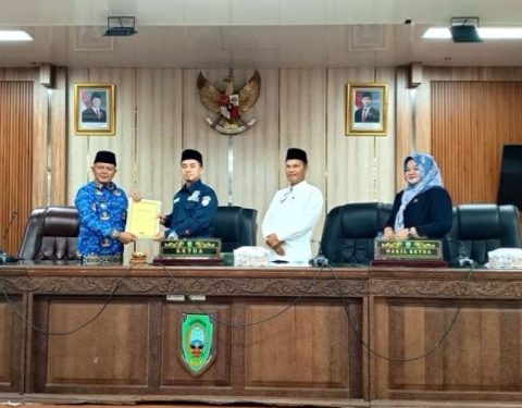DPRD Pasaman Gelar Paripurna, Fraksi-Fraksi Sampaikan Pandangan Terhadap Ranperda LKPJ APBD 2025