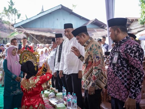 Bupati Solok Hadiri Pawai Khatam Al-Qur’an ke-38 dan Wisuda RA Tahun 2026 