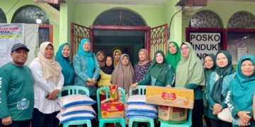 Ketua TP-PKK Kabupaten Solok Bersama Jajaran Tunjukkan Kepedulian Terhadap Korban Bencana Tahun 2025