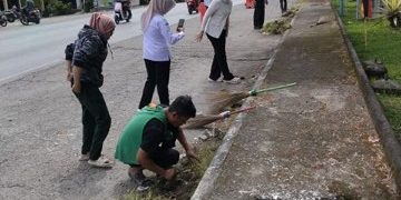 Dalam Rangka Memperingati Hari Lingkungan Hidup Sedunia Tahun 2026, DLH Kab. Solok Bersama Bunda Lingkungan Hidup Laksanakan Goro Masal