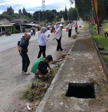Dalam Rangka Memperingati Hari Lingkungan Hidup Sedunia Tahun 2026, DLH Kab. Solok Bersama Bunda Lingkungan Hidup Laksanakan Goro Masal