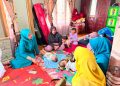 Ketua TP-PKK Kab. Solok Serahkan Bantuan Kepada Warga Terdampak Musibah di Nagari Simpang Tanjung Nan Ampek