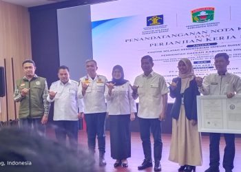 Dorong UMKM dan Optimalisasi PAD, Pemkab Solok Teken Kerja Sama Dengan Kemenkumham dan PLN