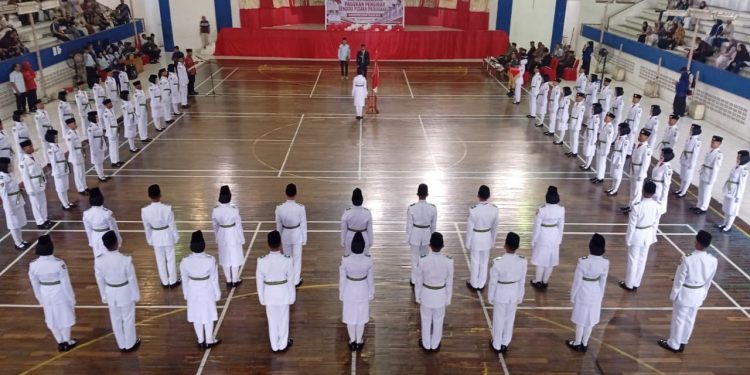 Bupati Solok Kukuhkan Paskibraka 2026, Tekankan Disiplin dan Semangat Kebangsaan