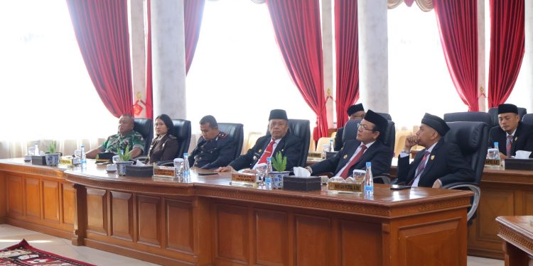Wako Zulmaeta Ikuti Penyampaian Pidato Kenegaraan Presiden Dalam Rangka HUT RI Ke-81