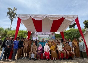 Launching Program 1 Rumah 1 Komposter di Alahan Panjang