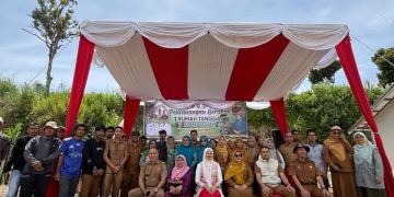 Launching Program 1 Rumah 1 Komposter di Alahan Panjang