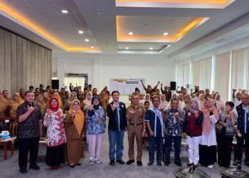 Forum Bank Sampah Kabupaten Solok Resmi Dikukuhkan, AQUA dan PKBI Sumbar Dorong Ekonomi Sirkular dari Sumber