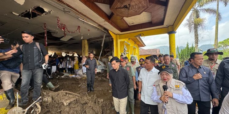 Tinjau Sejumlah Infrastrukur Terdampak Bencana di Solok, Wapres Dorong Percepatan Perbaikan Akses dan Layanan Publik
