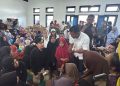 Temui Pengungsi Korban Banjir Bandang di Solok, Wapres Pastikan Keselamatan dan Kebutuhan Warga Terpenuhi