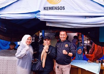 Duo Srikandi Legislatif Kabupaten Solok Puji dan Apresiasi Dapur Umum Dinas Sosial