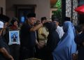 Wawako Payakumbuh Pimpin Langsung Prosesi Pelepasan Jenazah Kadisnakerin Kota Payakumbuh