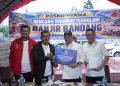 Ketua Umum APKASI Salurkan Bantuan Kepedulian bagi Masyarakat Terdampak Banjir Bandang Arosuka