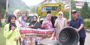 Bundo Kanduang Kabupaten Solok Salurkan Bantuan untuk Korban Galodo di Arosuka